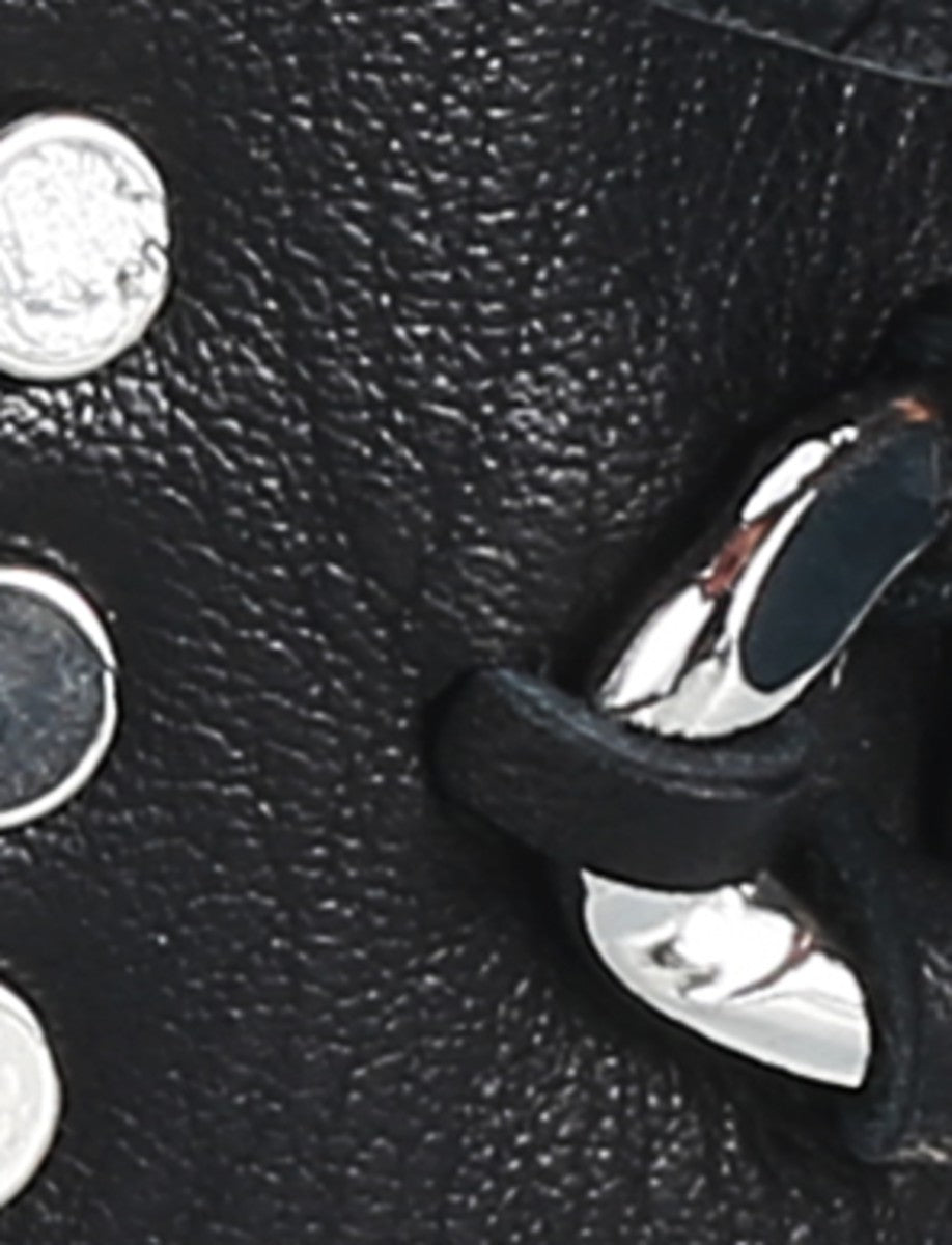 Removable Chain Boot Harness