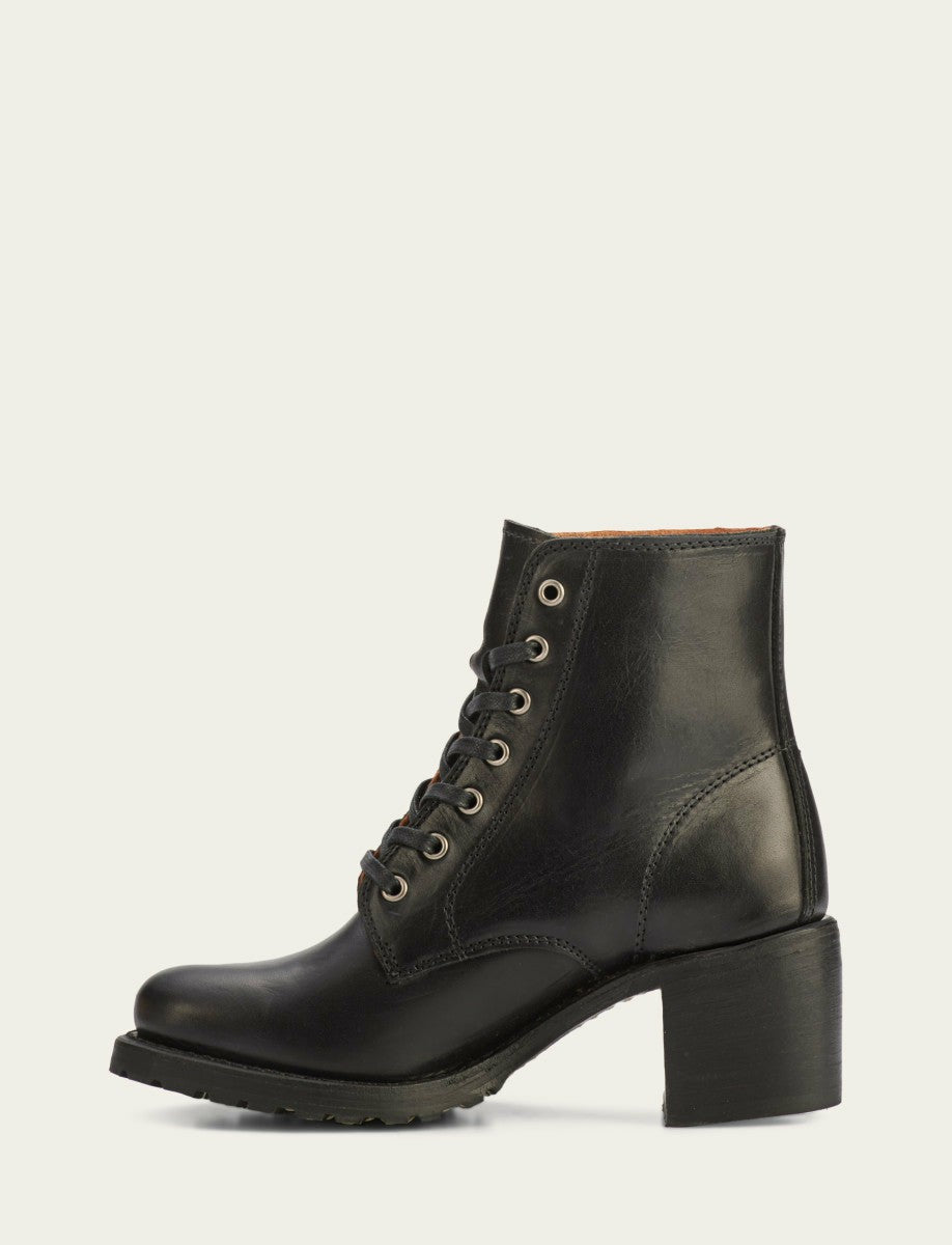 Women's Black Sabrina 6G Lace Up Booties