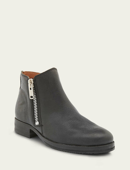 Women's Black Madison Moto Shooties