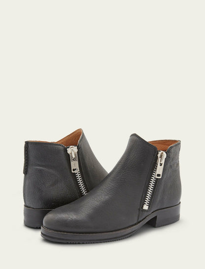 Women's Black Madison Moto Shooties