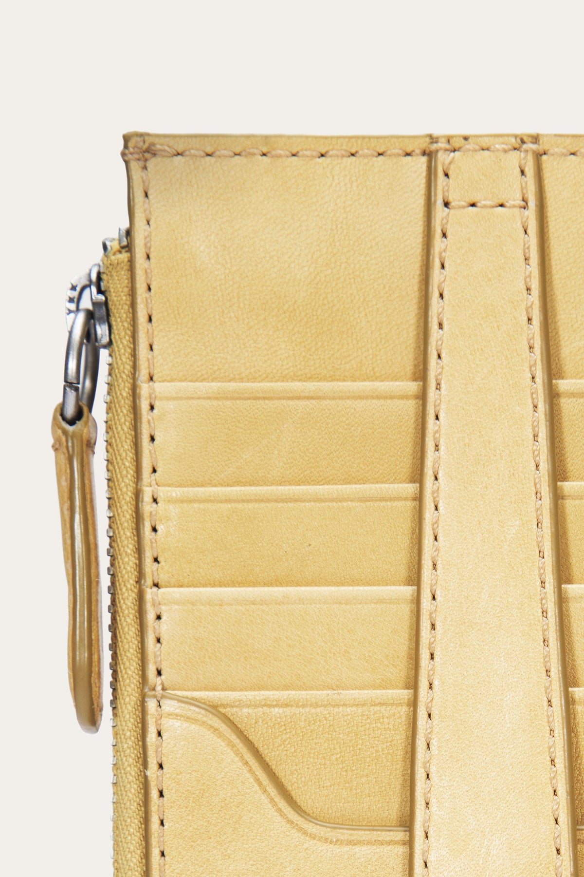 Women's Banana Melissa Snap Card Wallet