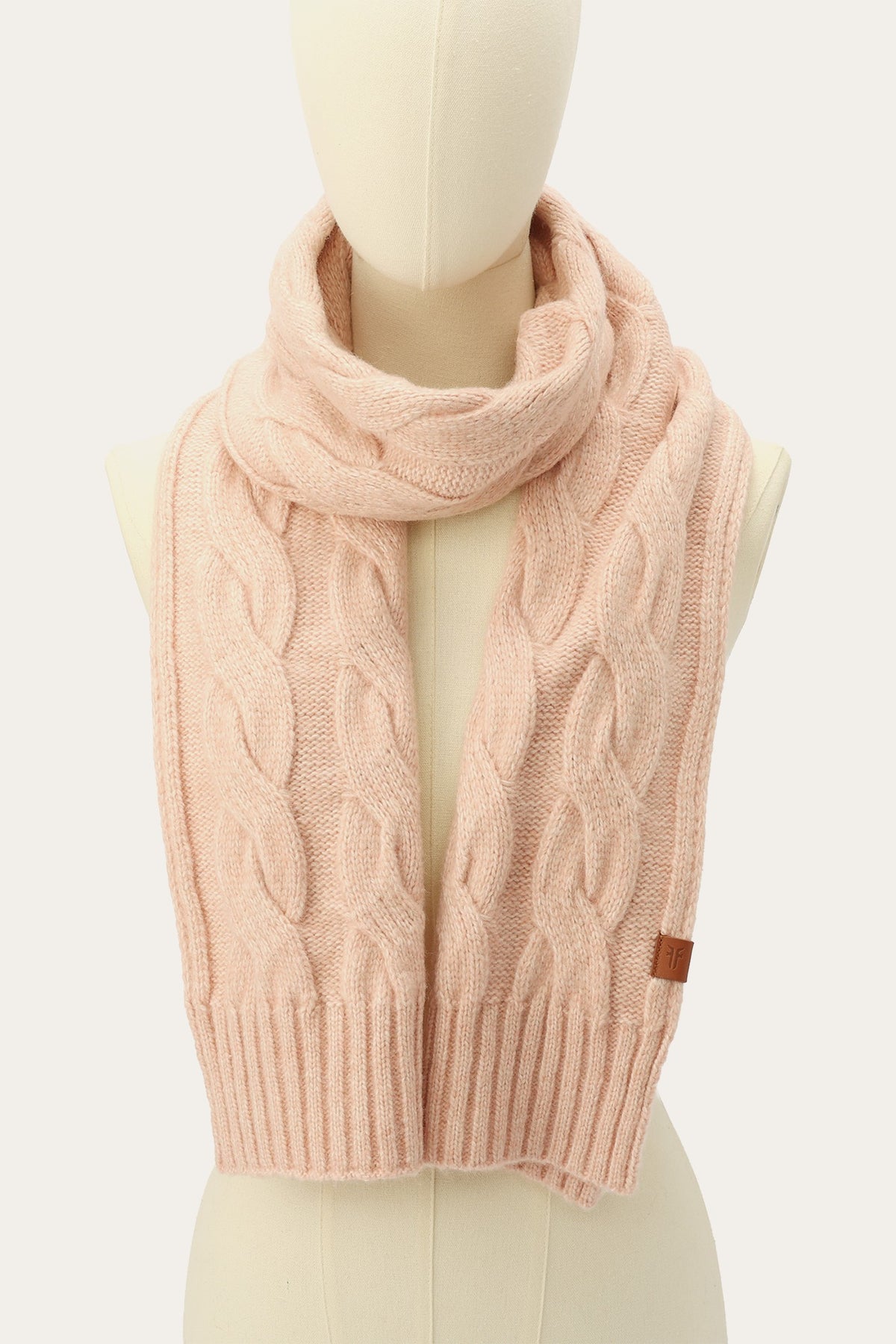Rose Cloud Wide Cable Scarf