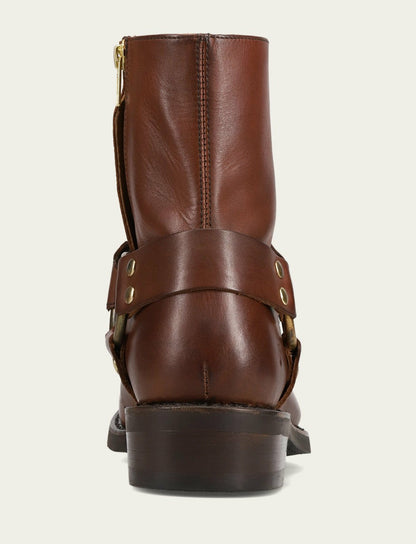 Conway Harness Boot