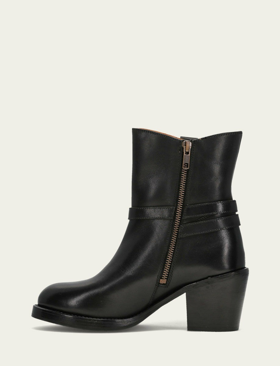 Women's Black Rylee Belted Inside Zip Boot
